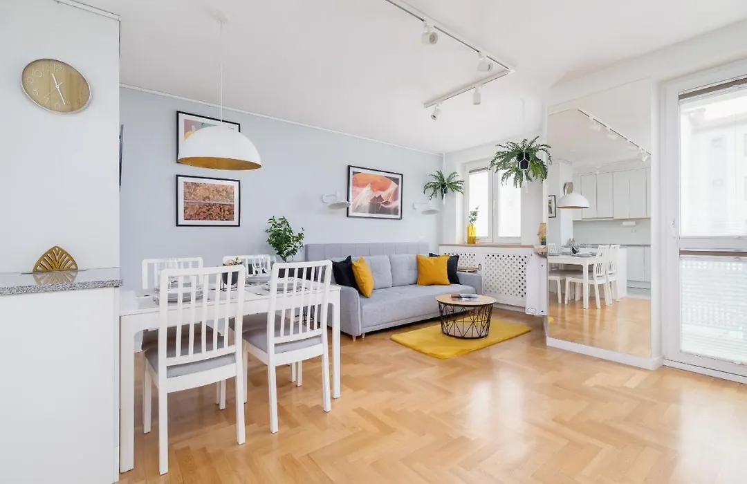 Cozy Apartment Bartla 19 by Noclegi Renters-1